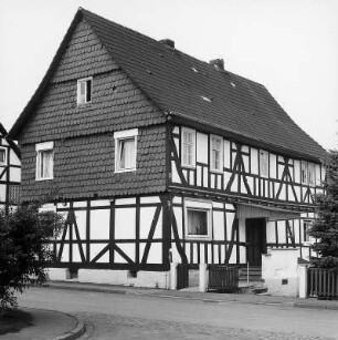 Wehretal, Bachstraße 2