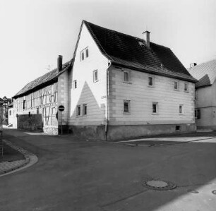 Rosbach vor der Höhe, Schulstraße 17