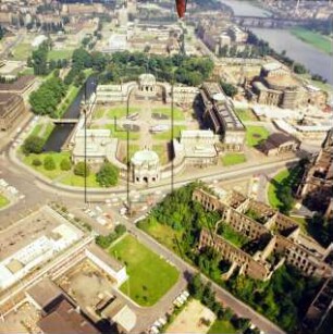 Zwinger in der Inneren Altstadt von Dresden : Blickrichtung Nordwesten
