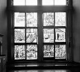 Klaus-Groth-Schule: Königsberger Straße: Fenstertransparente mit vorweihnachtlichen Motiven