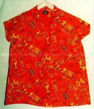Damenbluse mit chinesischen Motiven