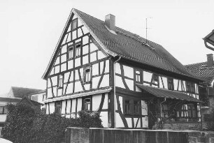 Hofanlage; Gründau, Pfarrgasse 14, Pfarrgasse 16, Pfarrgasse 14a