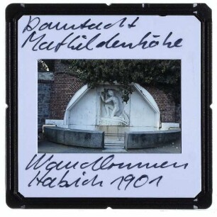 Darmstadt, Mathildenhöhe : Wandbrunnen
