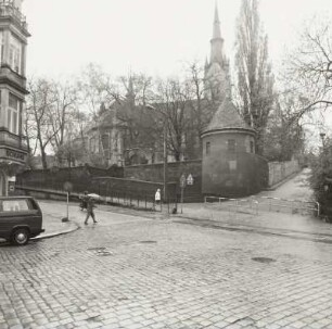 Dresden-Plauen, Altplauen 5. Auferstehungskirche (1901-1902; W. Lossow, H. Viehweger) mit Treppenalage und Türmchen (1907, H. Erlwein)
