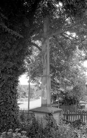 Wegekreuz (Wegekreuz); Nüsttal, Bachstraße