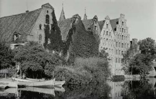 Lübeck, Salzspeicher. Ansicht von Südosten