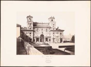 Villa Medici, Rom: Ansicht der Villa Medici von der Gartenseite aus gesehen mit Rom im Hintergrund