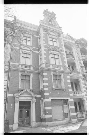 Kleinbildnegative: Mietshaus, Wielandstr. 25a, 1979