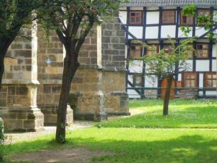 Quedlinburg - Nikolaikirchhof : Nikolaikirchhof, aufgenommen in Quedlinburg am 30. April 2014. Foto Uwe Gerig