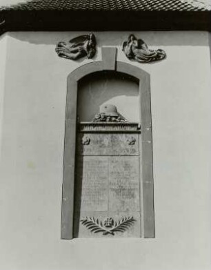 Reliefdenkmal für die Gefallenen des 1. Weltkrieges : Reliefdenkmal für die Gefallenen des 1. Weltkrieges (nach 1918). Görzig (Kreis Beeskow), Dorfkirche