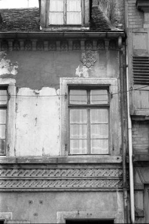 Plädoyer des Landesdenkmalamts für die Erhaltung baulicher Ensembles im östlichen "Dörfle" im Rahmen der Karlsruher Altstadtsanierung