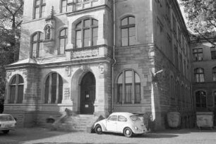Staatliche Akademie der Bildenden Künste Reinhold-Frank-Straße 81, ehemals Kunstgewerbeschule