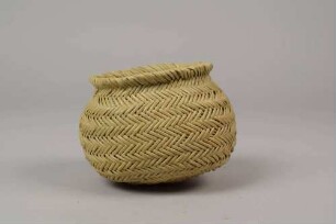 Kleiner Korb " wari seleori"
