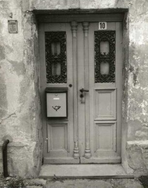 Schlettau, Schulgasse 10. Wohnhaus. Haustür
