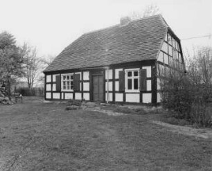 Wuschewier, Neutrebbin, Feldstraße 11