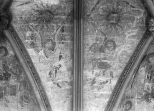 Engel mit Banderole im 2. und 3. Joch von Westen