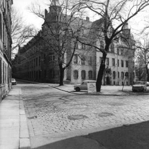 Cottbus-Mitte, Gerichtsplatz 2. Amtsgericht (1905). Straßenansicht (von der Gerichtsstraße)