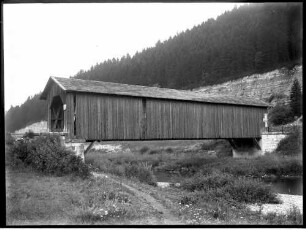 Calw: Holzbrücke über Fluss (eher Epfendorf)