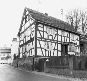 Fachwerkwohnhaus; Altenstadt, Mühlgasse 2