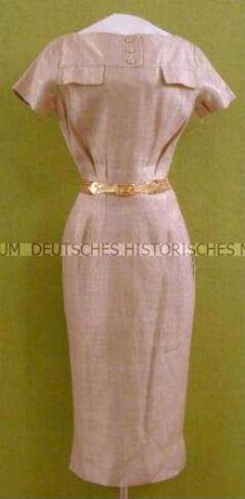 Kleid, mit Gürtel