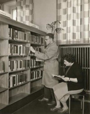 Dresden-Südvorstadt, Nürnberger Str. 28 F. Bibliothek Südvorstadt "Anne Frank". Innenansicht