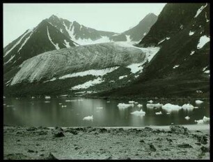 Waggonway-Gletscher in der Magdalenen-Bay auf Spitzbergen : Nordlandreisen. Waggonway-Gletscher in der Magdalenen-Bay auf Spitzbergen