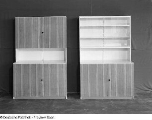 Schrank : Schulmöbel. Zwei Schränke (1972)
