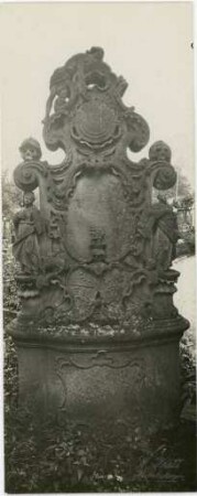 Epitaph auf dem Friedhof
