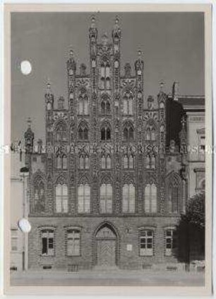 Greifswald, Kreishaus am Marktplatz