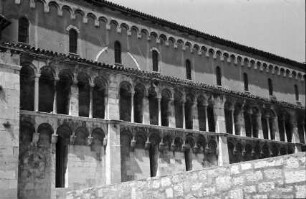 Zadar: Dom, Sveta Stosija, romanische Basilika, Seitenschiff von außen