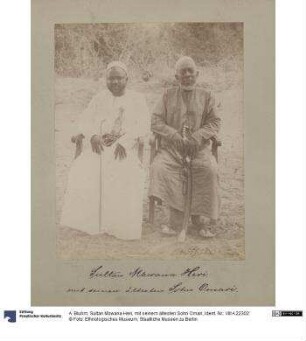 Sultan Mbwana Heri, mit seinem ältesten Sohn Omari