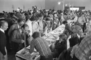 1. Karlsruher Mineralien- und Fossilienbörse im Kleinen Saal der Stadthalle