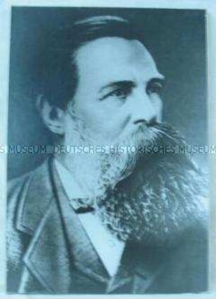 Wandbild mit Porträt von Friedrich Engels