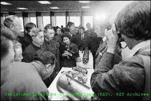 Besuch von Fang Yi (stellvertretender Ministerpräsident der Volksrepublik China) und einer chinesischen Delegation am Kernforschungszentrum Karlsruhe (KfK)