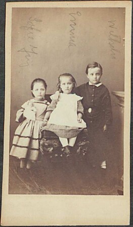 Sophie, Emma und Carl Jung (v.l.n.r.) als Kinder