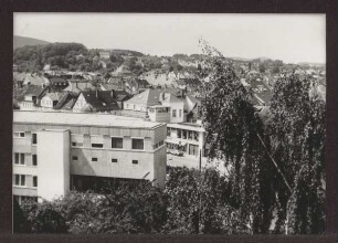 Blick auf das Landeskirchenamt und die Innenstadt. Detmold. Leopoldstraße. Sammlung Starke