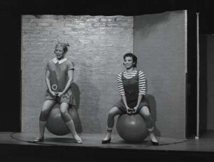 70/71: Sonja Wilken, Edeltraut Elsner