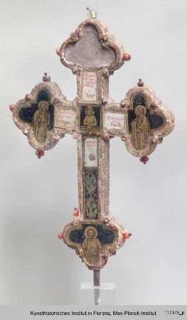 Kruzifix mit Heiligen