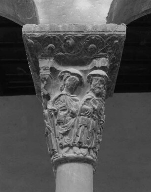 Figürlich gestaltete Kapitelle