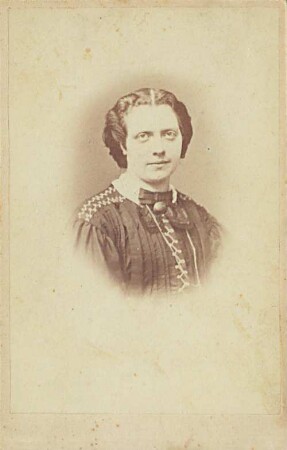 Luise Scholz, Portät