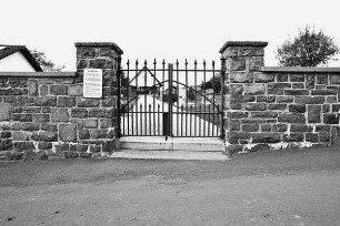 Friedhof, Gefallenendenkmal (Gefallenendenkmal , Friedhof); Grebenhain, Torweg 10