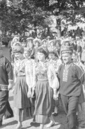 Kostümierte Teilnehmer des historischen Festzugs der Stadt Lauter (Sachsen) zum 800jährigen Jubiläum