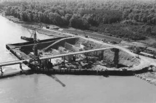 Bau Kraftwerk Bergheim/Donau