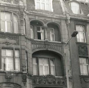Cottbus, Karl-Liebknecht-Straße 9. Wohn-und Verwaltungsgebäude (um 1903). Loggien