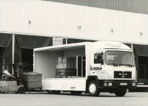 Lkw "17.232 F" der MAN Maschinenfabrik Augsburg-Nürnberg AG