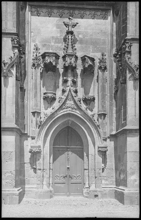 Rochlitz. Portal an der Kunigundenkirche