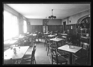 Cafe Quenzer, Inhaber August Grün