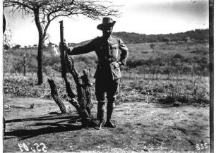 Soldat : Soldat mit Gewehr