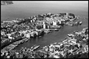Bergen: Panorama am Fløien, Teleausschnitt Vagen