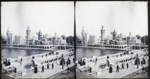 Paris. Weltausstellung 1900. Panoramablick auf die Passerelle, den Pont de l'Alma und den Quai des Nations